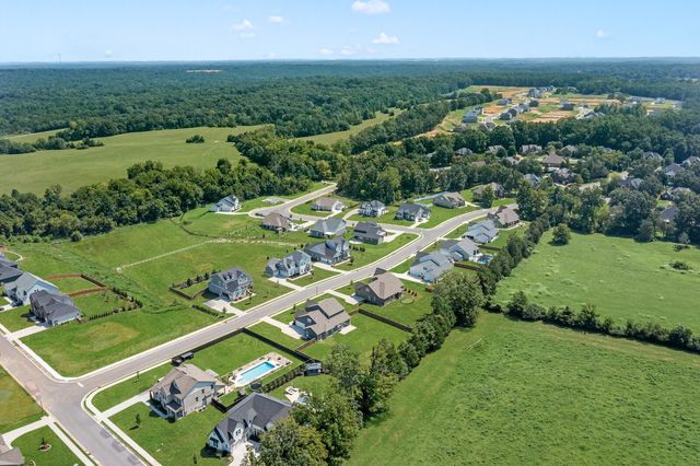 7219 Adenborough Dr, Fairview, TN 37062