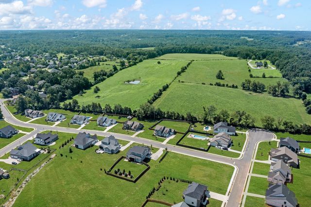 7219 Adenborough Dr, Fairview, TN 37062