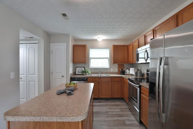 5569 Goose Falls Drive, Dublin, OH 43016