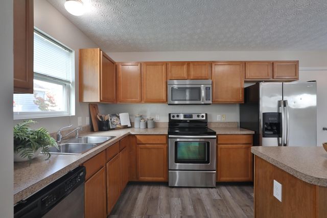 5569 Goose Falls Drive, Dublin, OH 43016