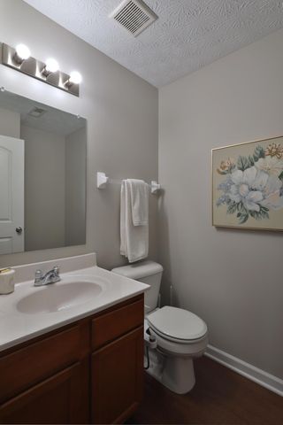 5569 Goose Falls Drive, Dublin, OH 43016