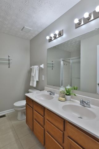 5569 Goose Falls Drive, Dublin, OH 43016