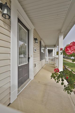 5569 Goose Falls Drive, Dublin, OH 43016