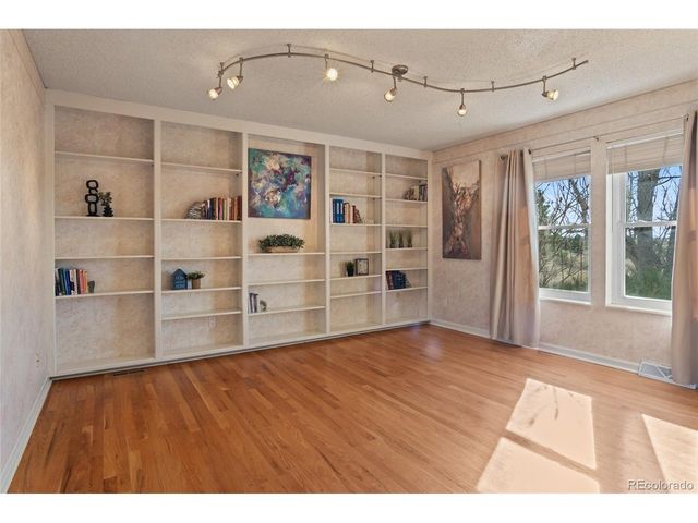 10402 E Pinewood Dr, Parker, CO 80138