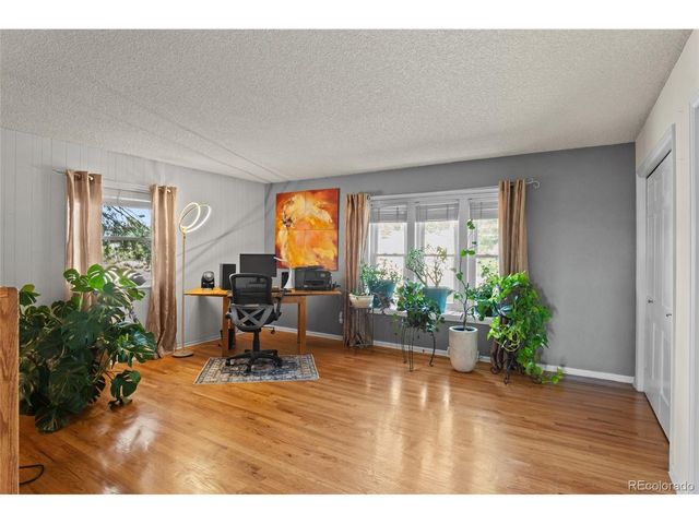 10402 E Pinewood Dr, Parker, CO 80138