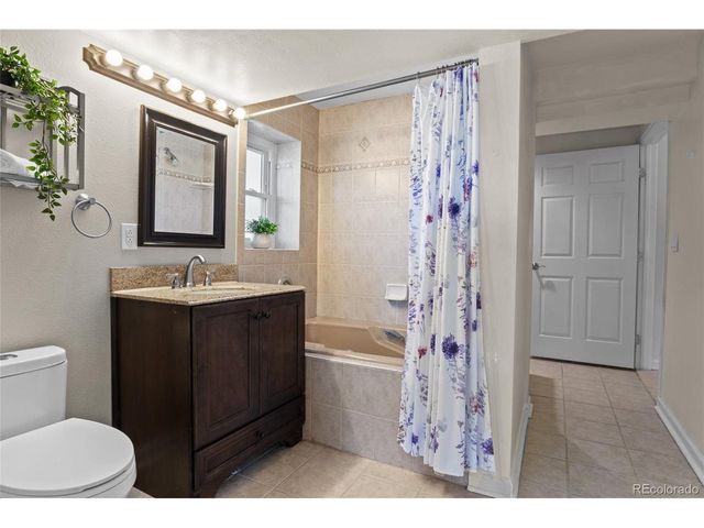 10402 E Pinewood Dr, Parker, CO 80138