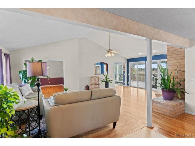 10402 E Pinewood Dr, Parker, CO 80138