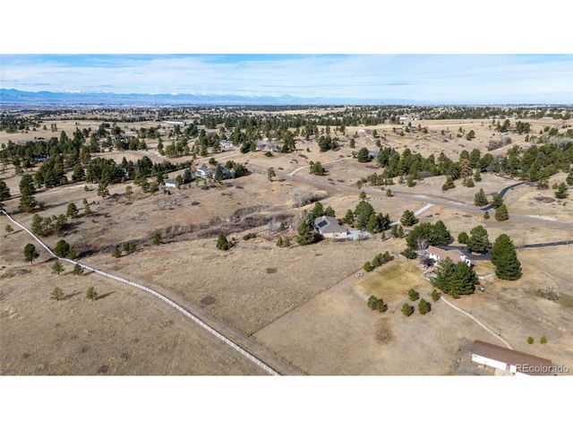 10402 E Pinewood Dr, Parker, CO 80138