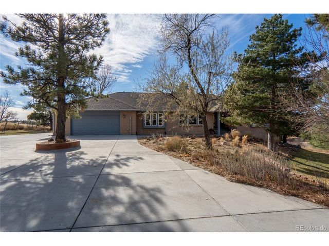 10402 E Pinewood Dr, Parker, CO 80138
