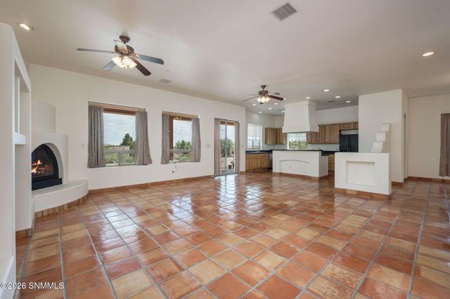 5090 Chiricahua Trail, Las Cruces, NM 88012