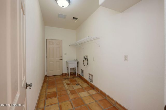 5090 Chiricahua Trail, Las Cruces, NM 88012