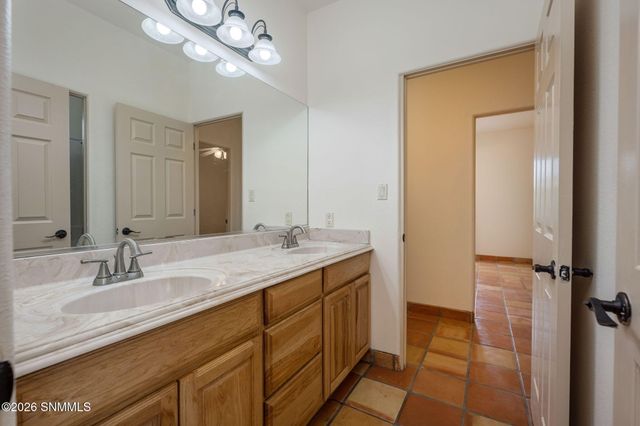 5090 Chiricahua Trail, Las Cruces, NM 88012