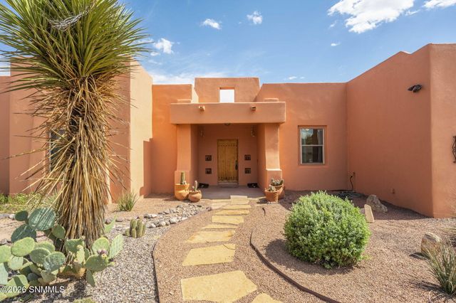 5090 Chiricahua Trail, Las Cruces, NM 88012