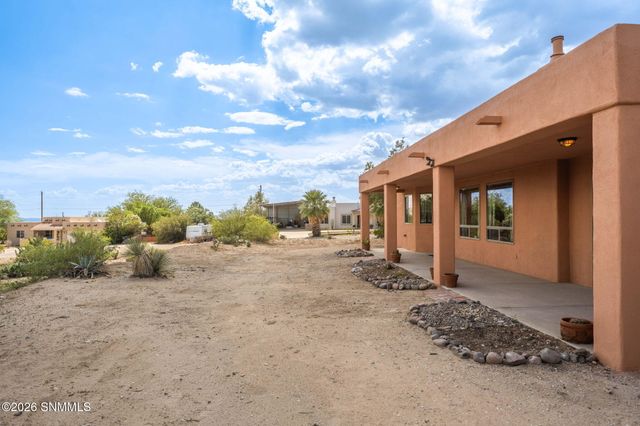 5090 Chiricahua Trail, Las Cruces, NM 88012