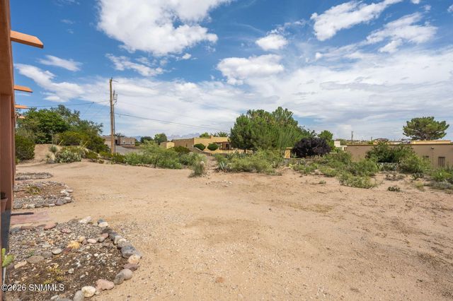 5090 Chiricahua Trail, Las Cruces, NM 88012