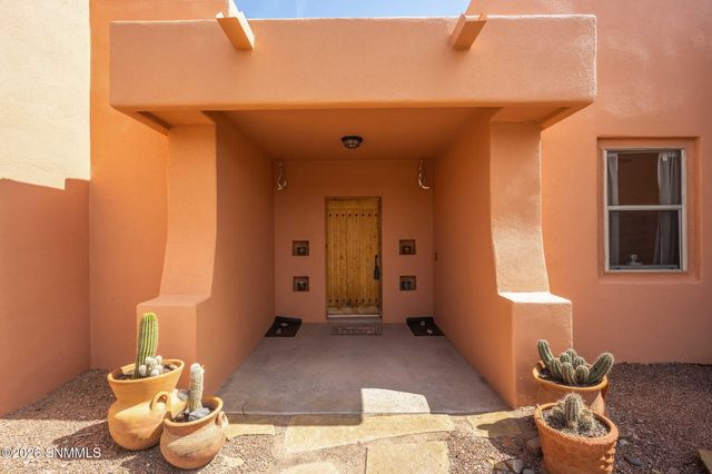 5090 Chiricahua Trail, Las Cruces, NM 88012