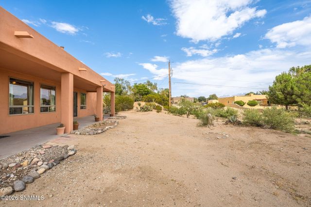 5090 Chiricahua Trail, Las Cruces, NM 88012