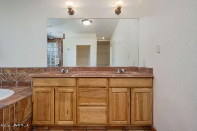 5090 Chiricahua Trail, Las Cruces, NM 88012