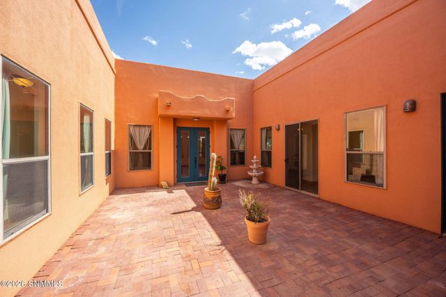 5090 Chiricahua Trail, Las Cruces, NM 88012