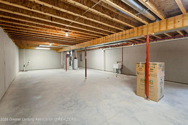 410 Julian Avenue, Lansing, MI 48917