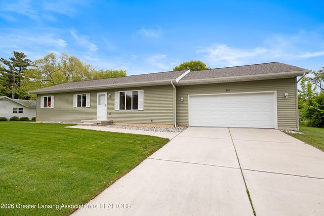 410 Julian Avenue, Lansing, MI 48917