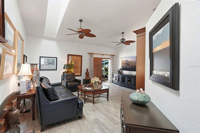 4301 52ND AVENUE S, St Petersburg, FL 33711