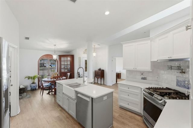 4301 52ND AVENUE S, St Petersburg, FL 33711