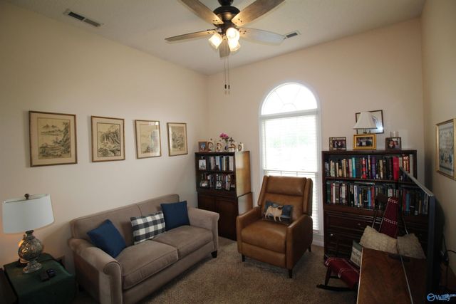15067 Ashmont Blvd, Huntsville, AL 35803