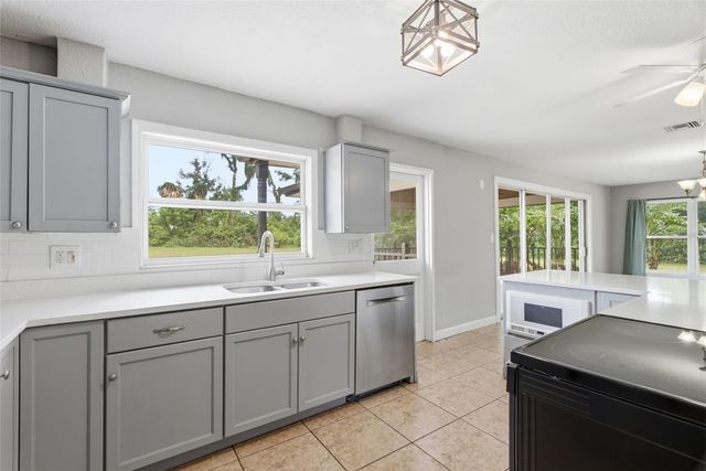 625 LIMONA ROAD, Brandon, FL 33510