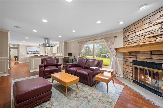 1447 Carol Lane, Deerfield, IL 60015