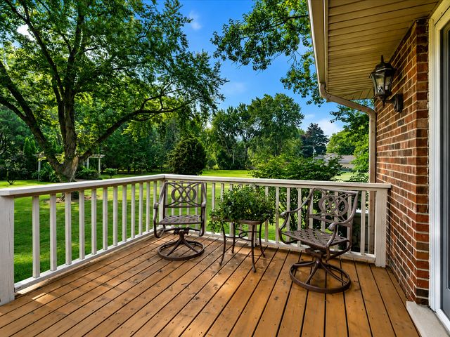 1447 Carol Lane, Deerfield, IL 60015