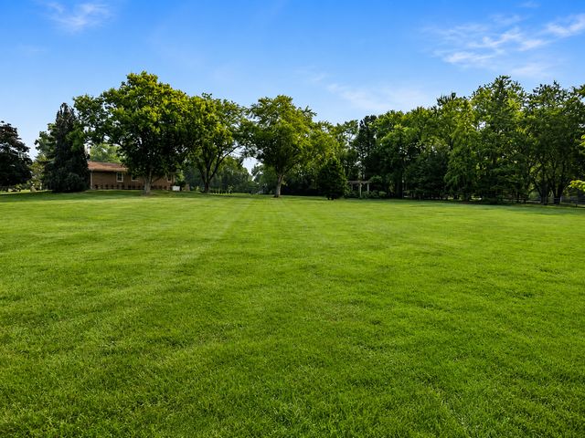 1447 Carol Lane, Deerfield, IL 60015