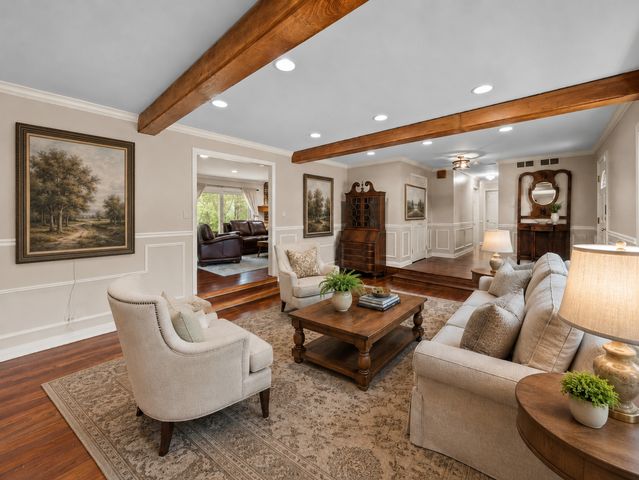 1447 Carol Lane, Deerfield, IL 60015