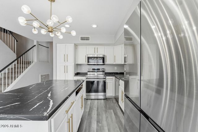 12523 W ROANOKE Avenue, Avondale, AZ 85392