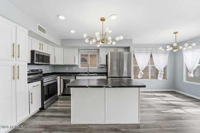 12523 W ROANOKE Avenue, Avondale, AZ 85392