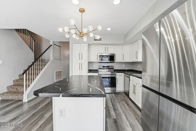 12523 W ROANOKE Avenue, Avondale, AZ 85392