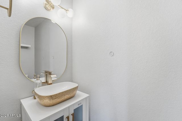 12523 W ROANOKE Avenue, Avondale, AZ 85392