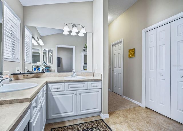1857 POPPY CIRCLE, The Villages, FL 32162