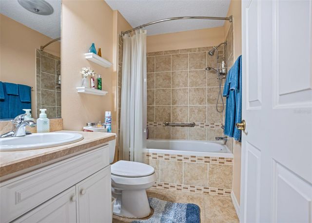 1857 POPPY CIRCLE, The Villages, FL 32162