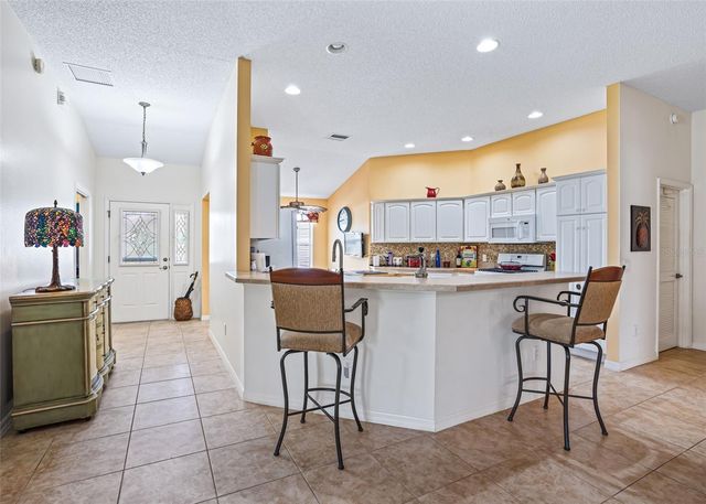 1857 POPPY CIRCLE, The Villages, FL 32162