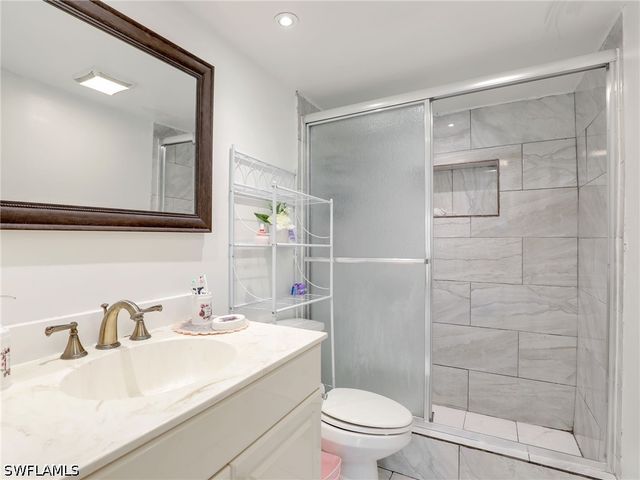 1132 River RD, North Fort Myers, FL 33903