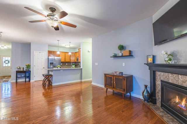 8 Clarice Lane, Colonie, NY 12047