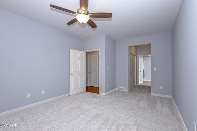 8 Clarice Lane, Colonie, NY 12047