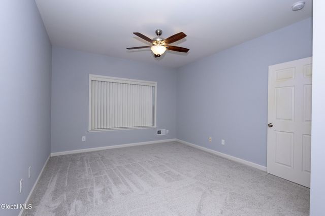 8 Clarice Lane, Colonie, NY 12047