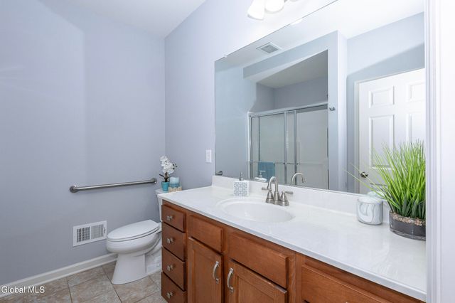 8 Clarice Lane, Colonie, NY 12047