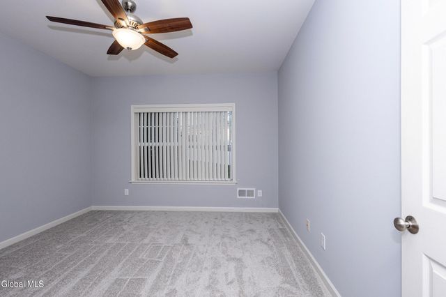 8 Clarice Lane, Colonie, NY 12047