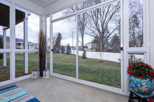 8 Clarice Lane, Colonie, NY 12047