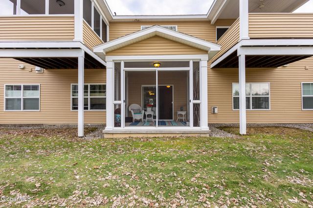 8 Clarice Lane, Colonie, NY 12047