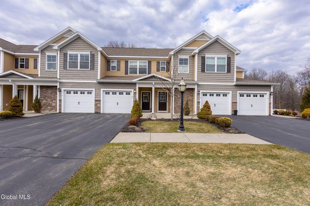 8 Clarice Lane, Colonie, NY 12047