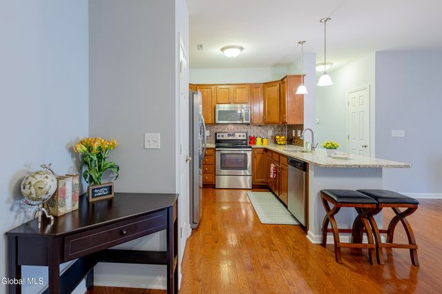 8 Clarice Lane, Colonie, NY 12047